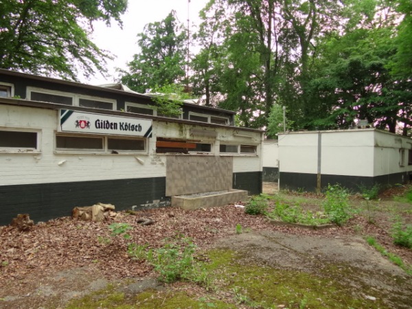 Sportplatz Piccoloministraße - Köln-Mülheim