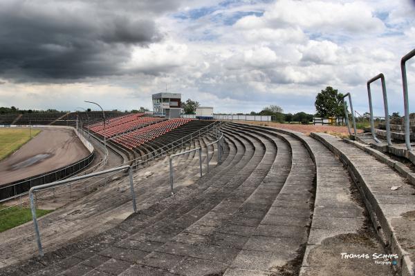 Speedway Stadion Motodrom Halbemond - Halbemond