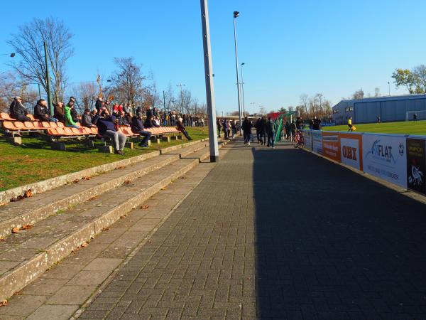 Bezirkssportanlage Pariser Straße - Düsseldorf-Heerdt