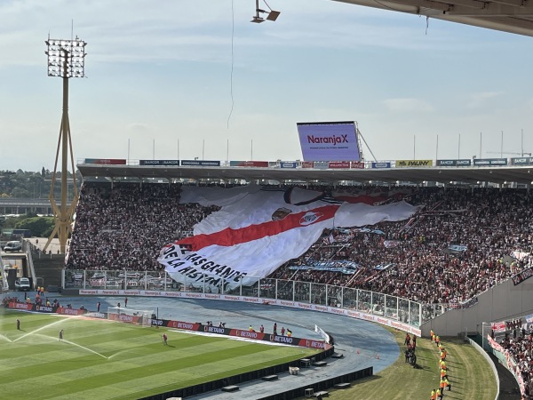 Estadio Mario Alberto Kempes - Ciudad de Córdoba, Provincia de Córdoba