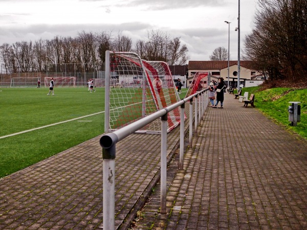 Sportplatz Deusener Straße - Dortmund-Deusen