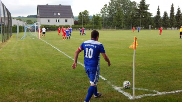 Sportplatz an der Kirche - Lichtenberg/Erzgebirge-Weigmannsdorf