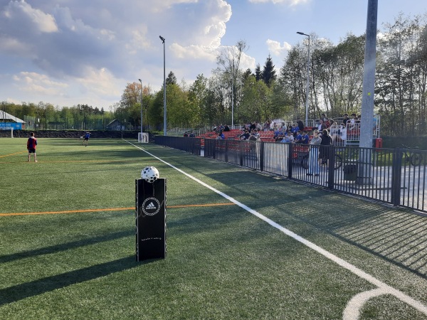 Stadion Miejski w Czarnym Dunajcu boczne boisko - Czarnj Dunajec