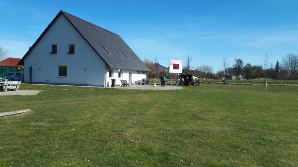 Sportplatz am Gartsbruch - Neukalen