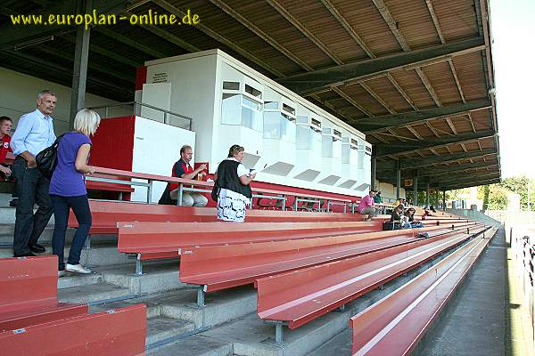 Südstadion im Jean-Löring-Sportpark - Köln-Zollstock