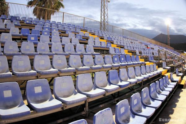 Campo de Fútbol La Palmera - San Isidro, Tenerife, CN