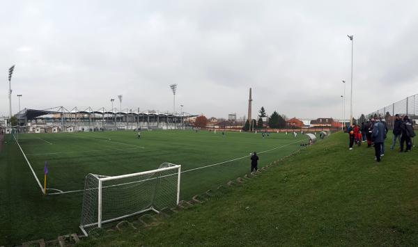 Szusza Ferenc Stadion Műfüves Pálya - Budapest