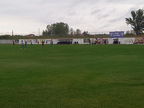 Stadion FK Radnički Stobeks - Loznica