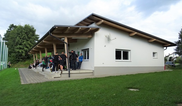 Zacherlbergstadion - Treubach