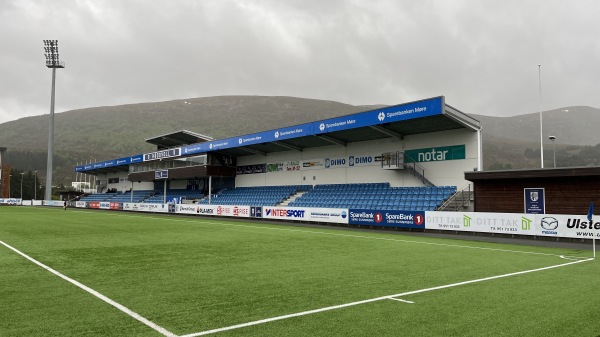 Nye Høddvoll stadion - Ulsteinvik