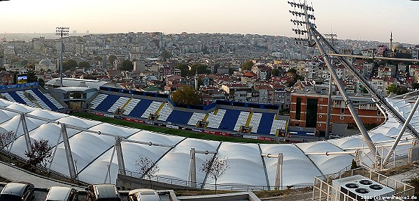 Recep Tayyip Erdoğan Stadyumu - İstanbul