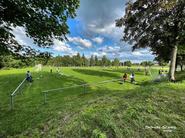 Sportanlage am Neuen Brunnen Platz 2 - Renquishausen