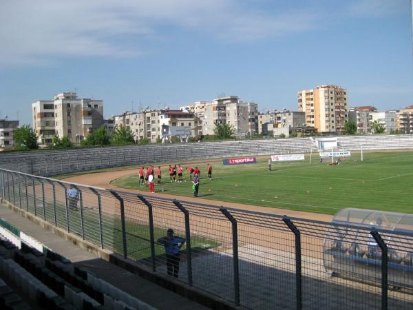 Stadiumi Niko Dovana - Durrës