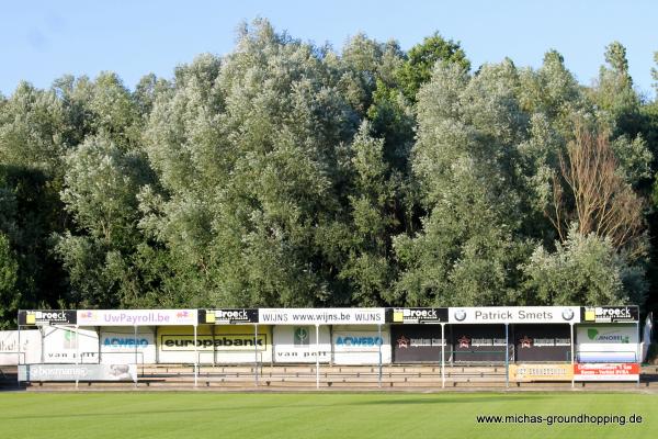 Gemeentelijk Sportcentrum Doelvelden Luc De Rijk Stadion - Berlaar
