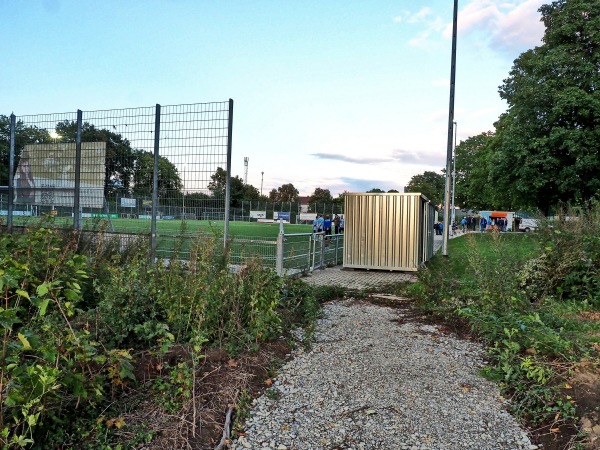 Sportzentrum Ost am Kleefeld - Lippstadt-Dedinghausen