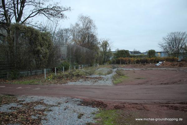 Sportplatz Planckstraße - Essen/Ruhr-Holsterhausen