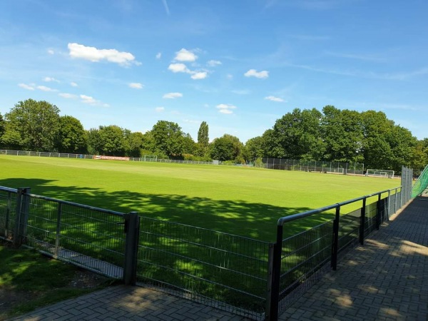 Hubert-Schäfer-Sportpark Platz 2 - Neuss-Weissenberg