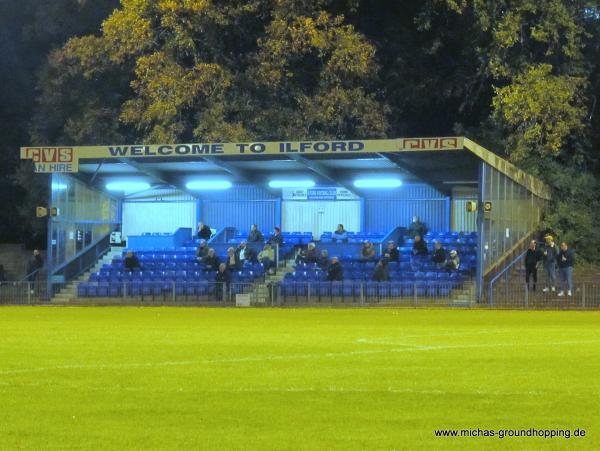 Cricklefield Stadium - London-Ilford, Greater London