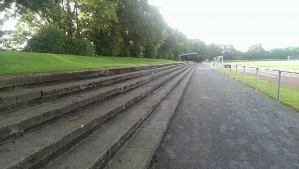 Bezirkssportanlage Krähenacker - Meerbusch-Osterath