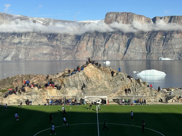 Uummannaq Stadion - Uummannaq