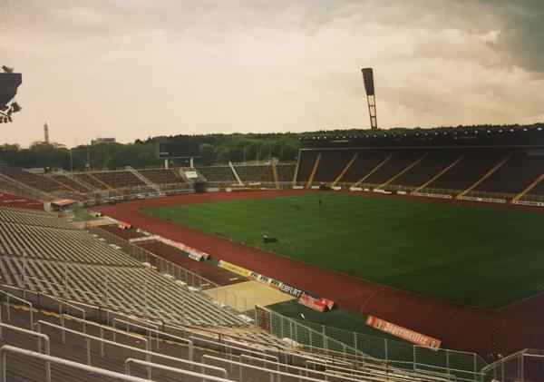 Volksparkstadion (1953) - Hamburg-Bahrenfeld