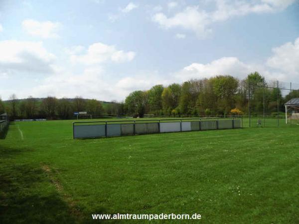 Sportplatz Sternlied - Büren/Westfalen-Weine