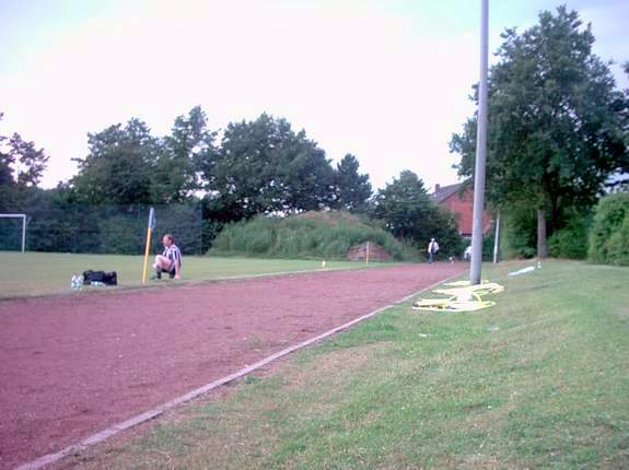 Sportplatz Grundschule Holthausen - Lingen/Ems-Holthausen-Biene