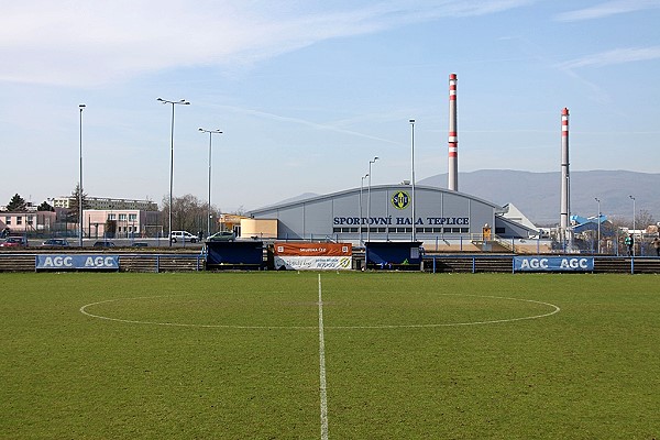 Stadion Na Stínadlech hřiště 2 - Teplice