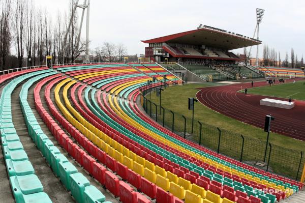 Friedrich-Ludwig-Jahn-Sportpark - Berlin-Prenzlauer Berg