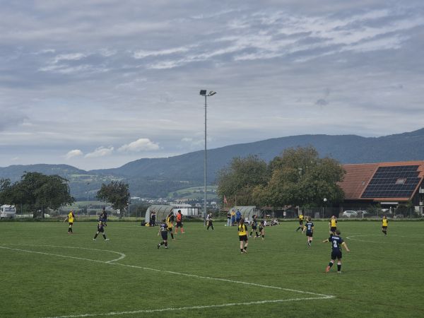 Sportplatz Kreuzacker - Leuzigen