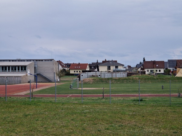 Schulsportplatz - Hemhofen