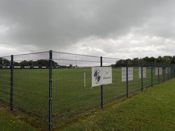 Sportplatz Wierschem - Wierschem
