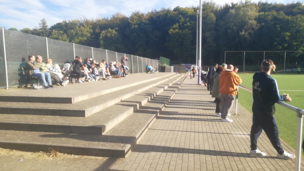 Sportzentrum Hiesfeld / Sportplatz Dorfstraße - Dinslaken-Hiesfeld