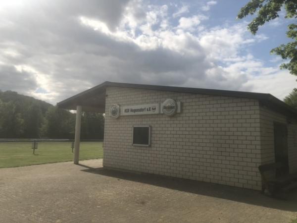 Sportplatz an der Gemeindehalle - Büren/Westfalen-Hegensdorf