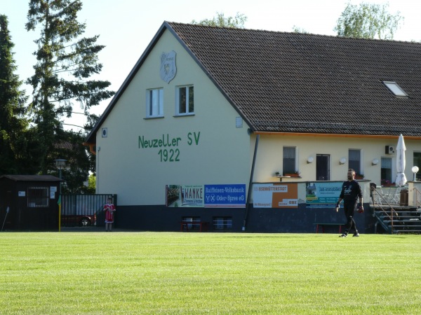 Sportplatz Neuzelle - Neuzelle