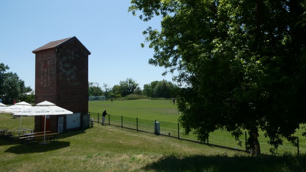 Boisko LKS Krzyżanowice - Krzyżanowice