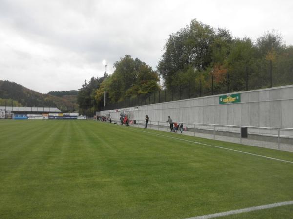 Stadion Am Poetz - Weidingen