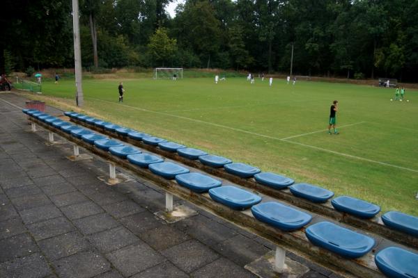 Sportanlage Am Eichholz Platz 2 - Zwenkau