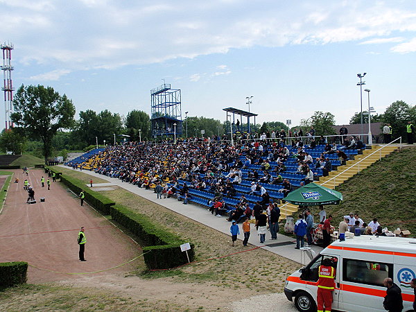 Tiszaligeti Stadion (alt) - Szolnok