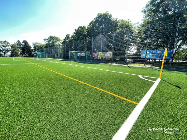 Bezirkssportanlage Mombach Platz 2 - Mainz-Mombach