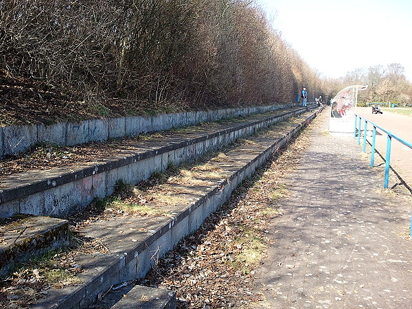 Bezirkssportanlage Königskinderweg - Hamburg-Schnelsen