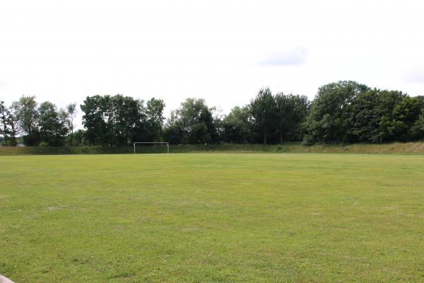 Schulsportplatz - Großheide