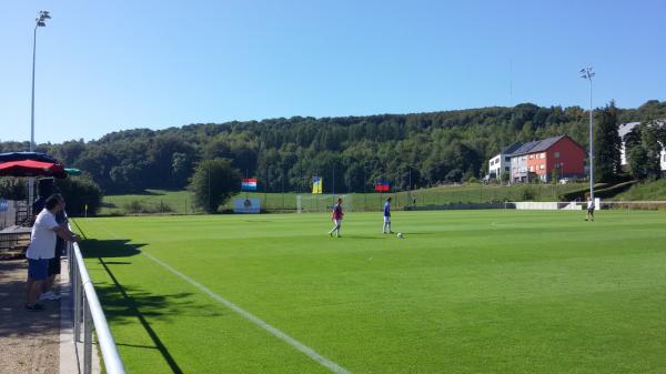 Stade Jaminet  - Déifferdeng-Uewerkuer (Differdange-Obercorn)