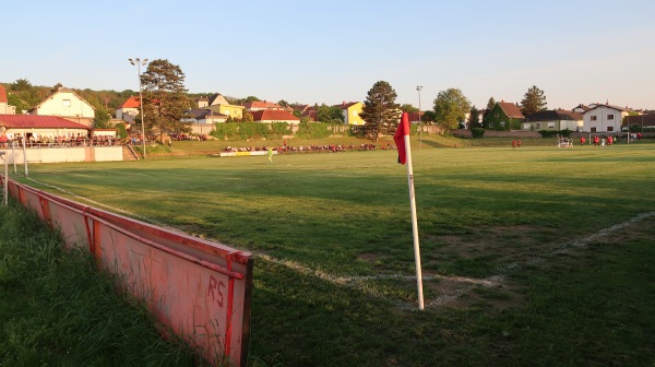 Sportplatz Hornstein - Hornstein