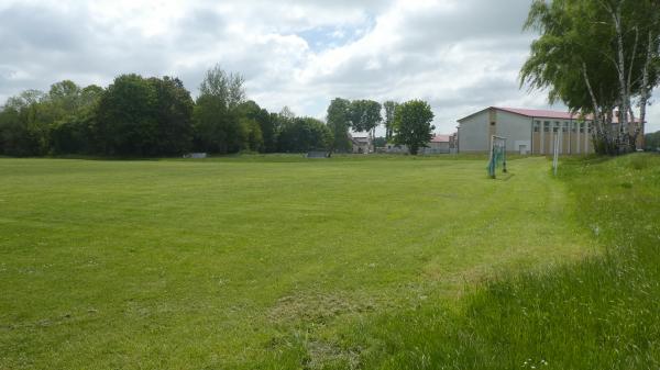 Boisko Wicher w Brojce obok - Brojce