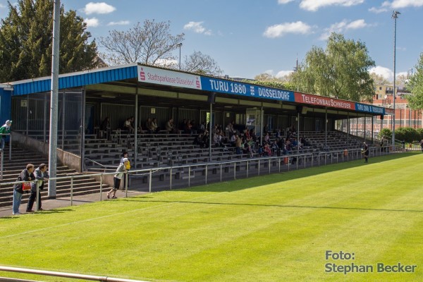 Bezirkssportanlage Stadion Feuerbachstraße - Düsseldorf-Bilk