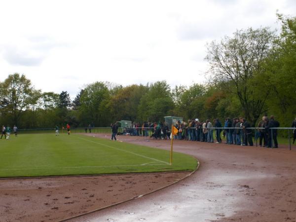 Bezirkssportanlage Uedesheim - Neuss-Uedesheim