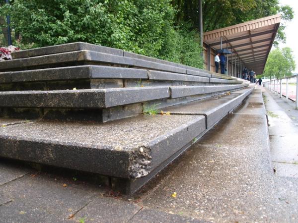 Kleine Kampfbahn im Arena-Sportpark - Düsseldorf-Stockum