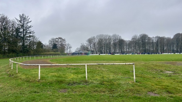 Sportanlage Drei Tannen B-Platz - Hohenwestedt