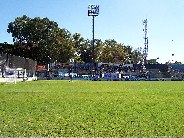 Estadio Tres de Febrero - José Ingenieros, BA